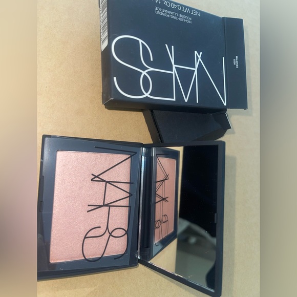 NARS Highlighting powder - choose your shade - Picture 2 of 13